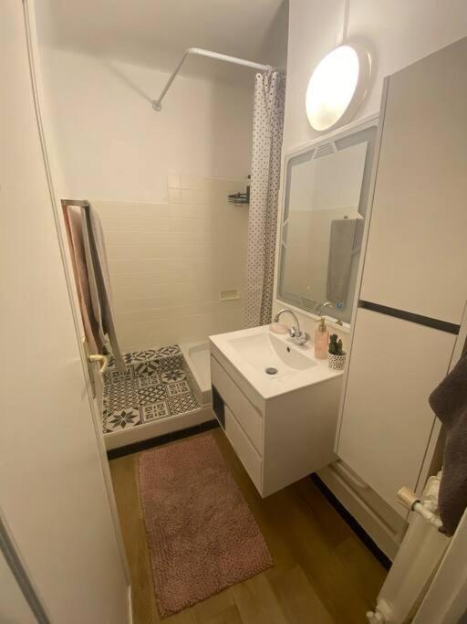 Appartement T4 A Deux Pas De La Gare St Charles Marsiglia Esterno foto