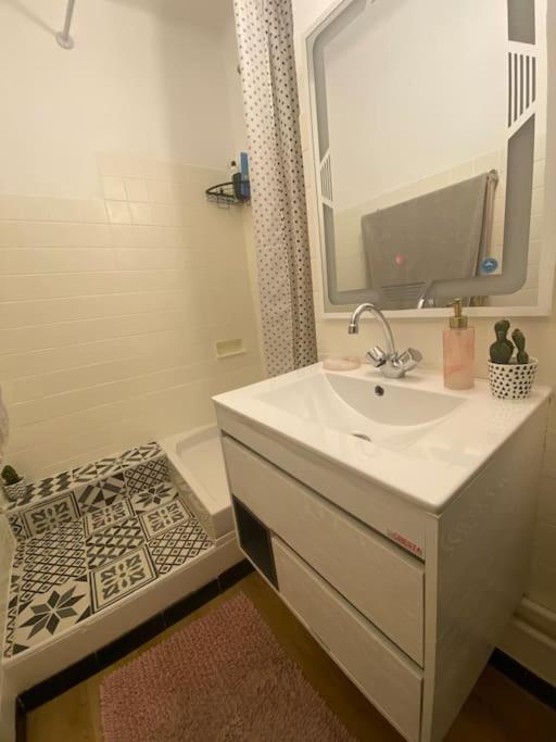 Appartement T4 A Deux Pas De La Gare St Charles Marsiglia Esterno foto